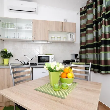 And Kapelica بيت ضيافة دوبروفينك