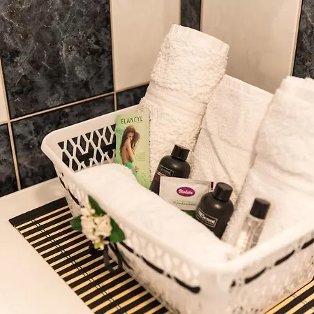 아파트먼트 앤 룸 카펠리카