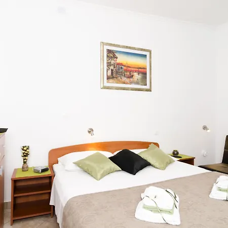 Gostinjska kuća And Kapelica 3*